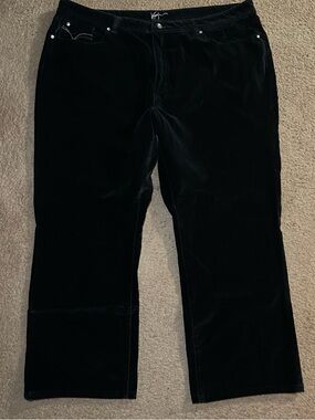 Venezia Women’s plus dressy Black velour pant stretch size 26
